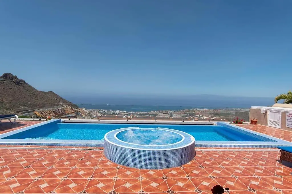 Villa Romantica. Wonderful 4 Bedroom Villa. أذيخي إسبانيا